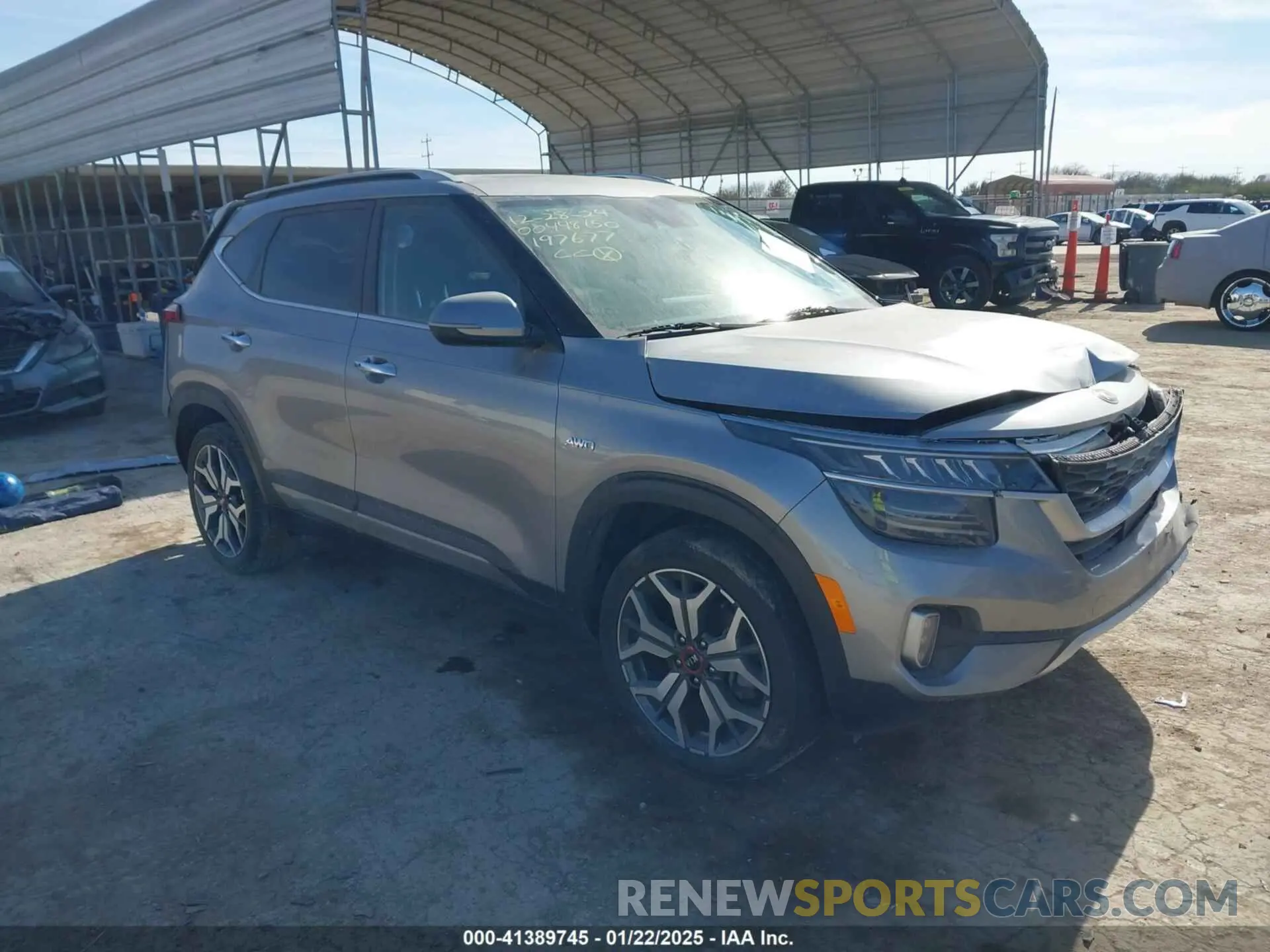 1 Photograph of a damaged car KNDETCA25M7197677 KIA SELTOS 2021