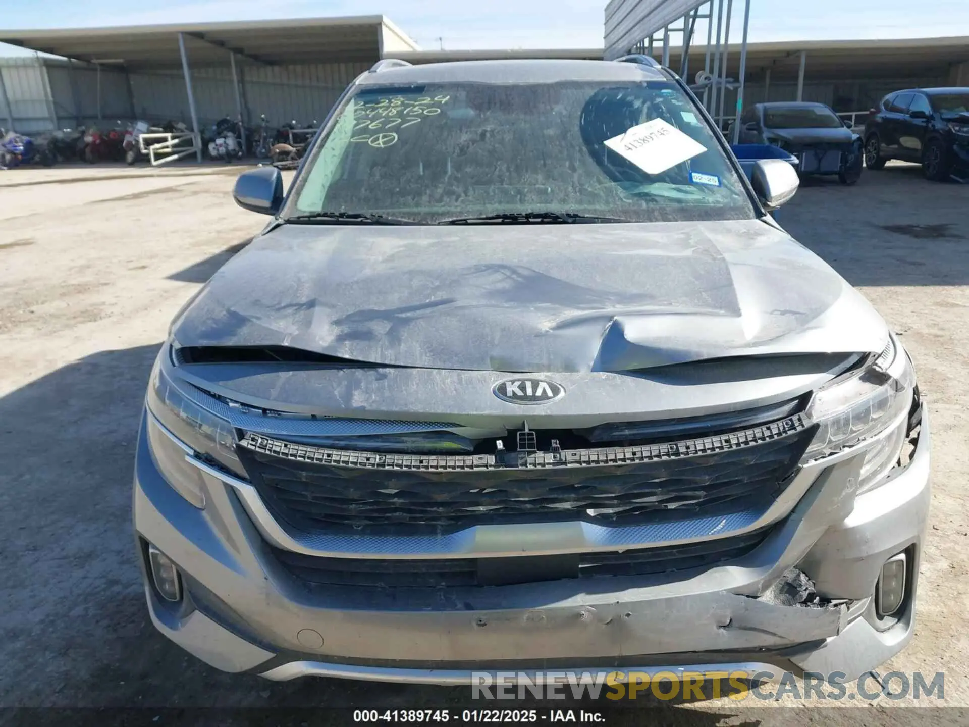12 Photograph of a damaged car KNDETCA25M7197677 KIA SELTOS 2021