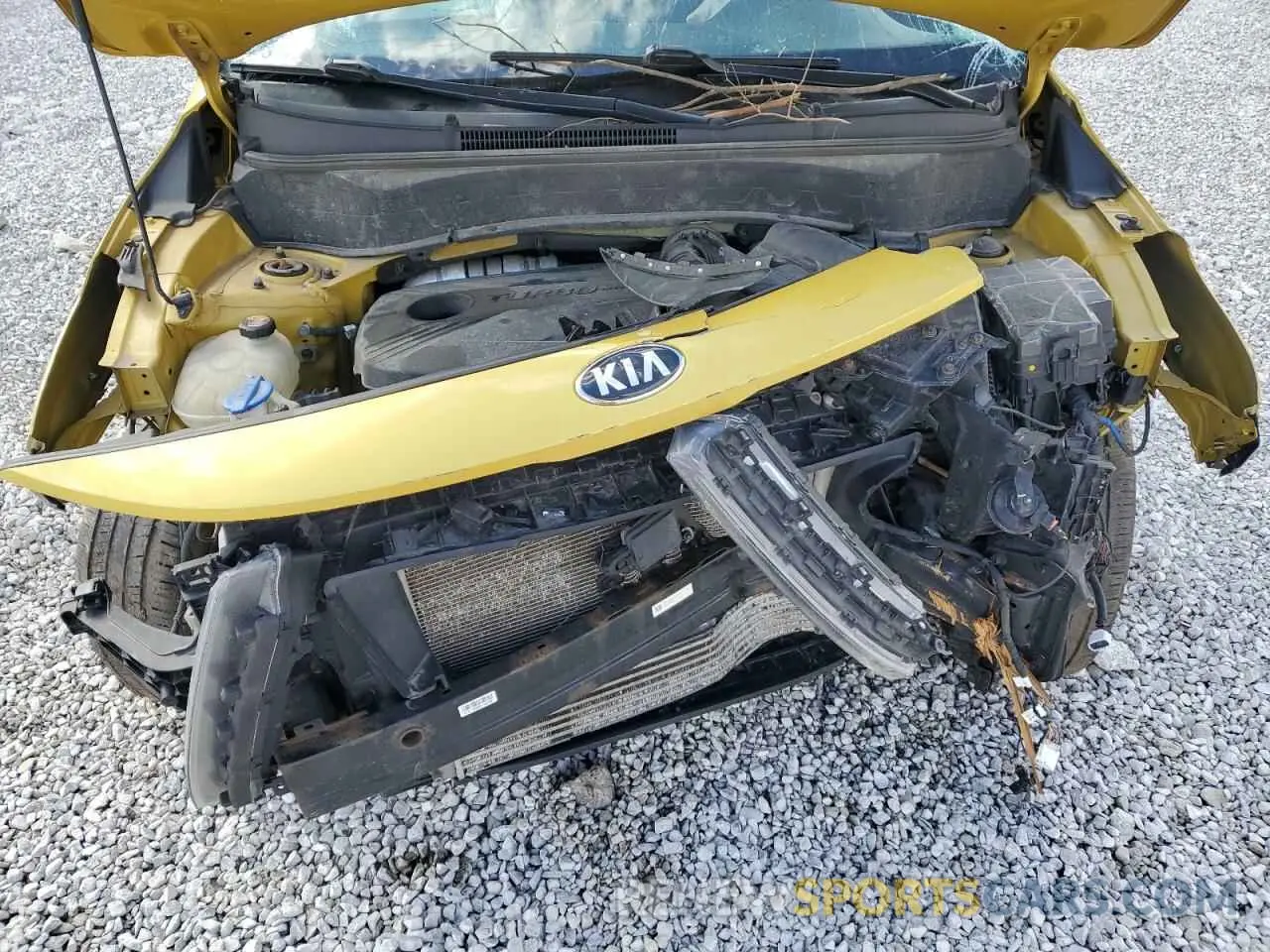 13 Photograph of a damaged car KNDETCA26M7060649 KIA SELTOS 2021