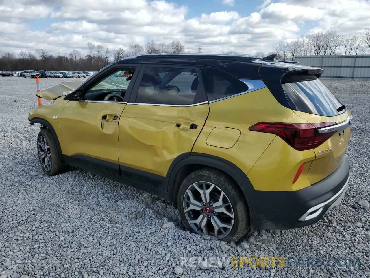 2 Photograph of a damaged car KNDETCA26M7060649 KIA SELTOS 2021