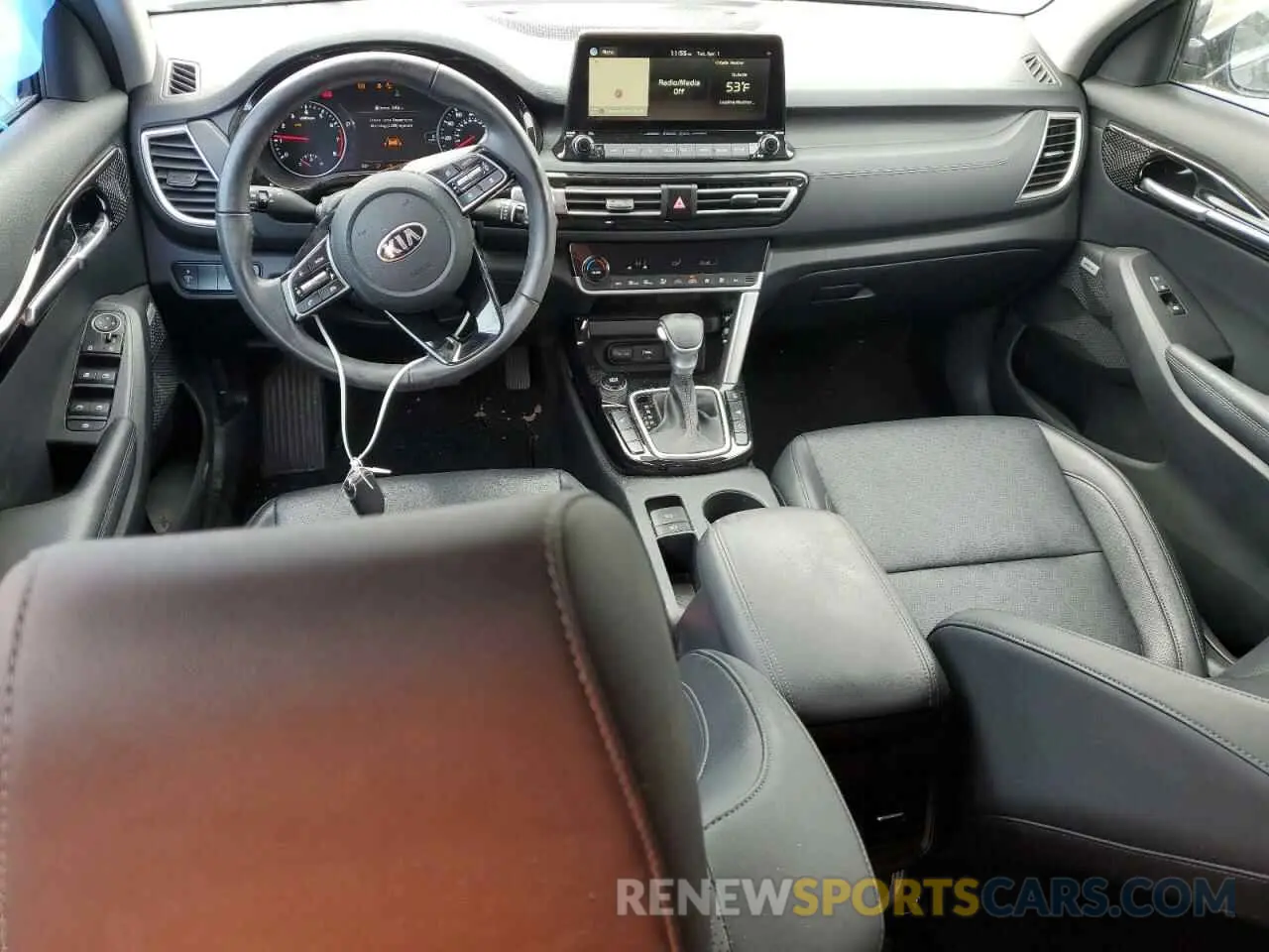 8 Photograph of a damaged car KNDETCA26M7074888 KIA SELTOS 2021