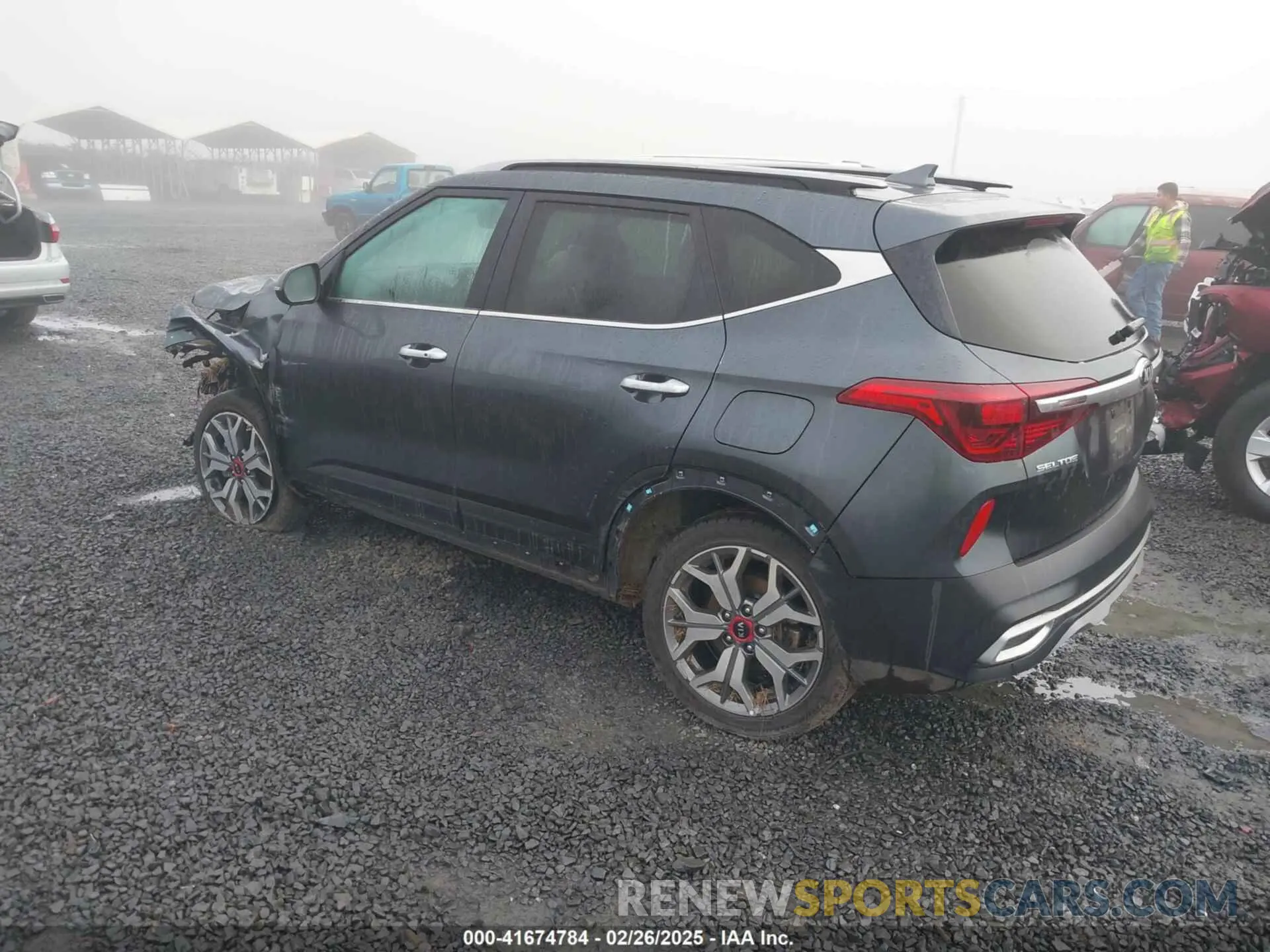 3 Photograph of a damaged car KNDETCA26M7182220 KIA SELTOS 2021