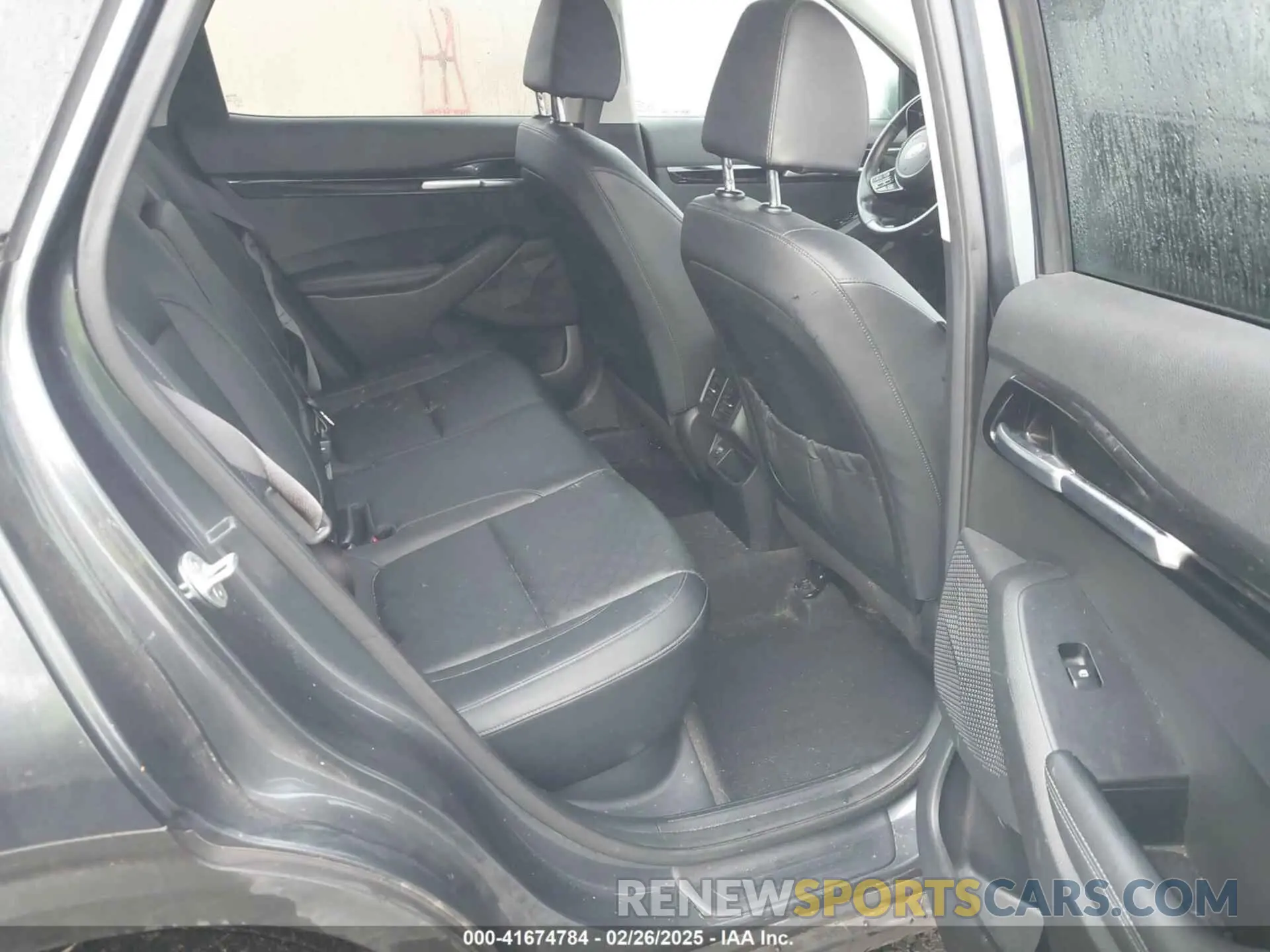 8 Photograph of a damaged car KNDETCA26M7182220 KIA SELTOS 2021