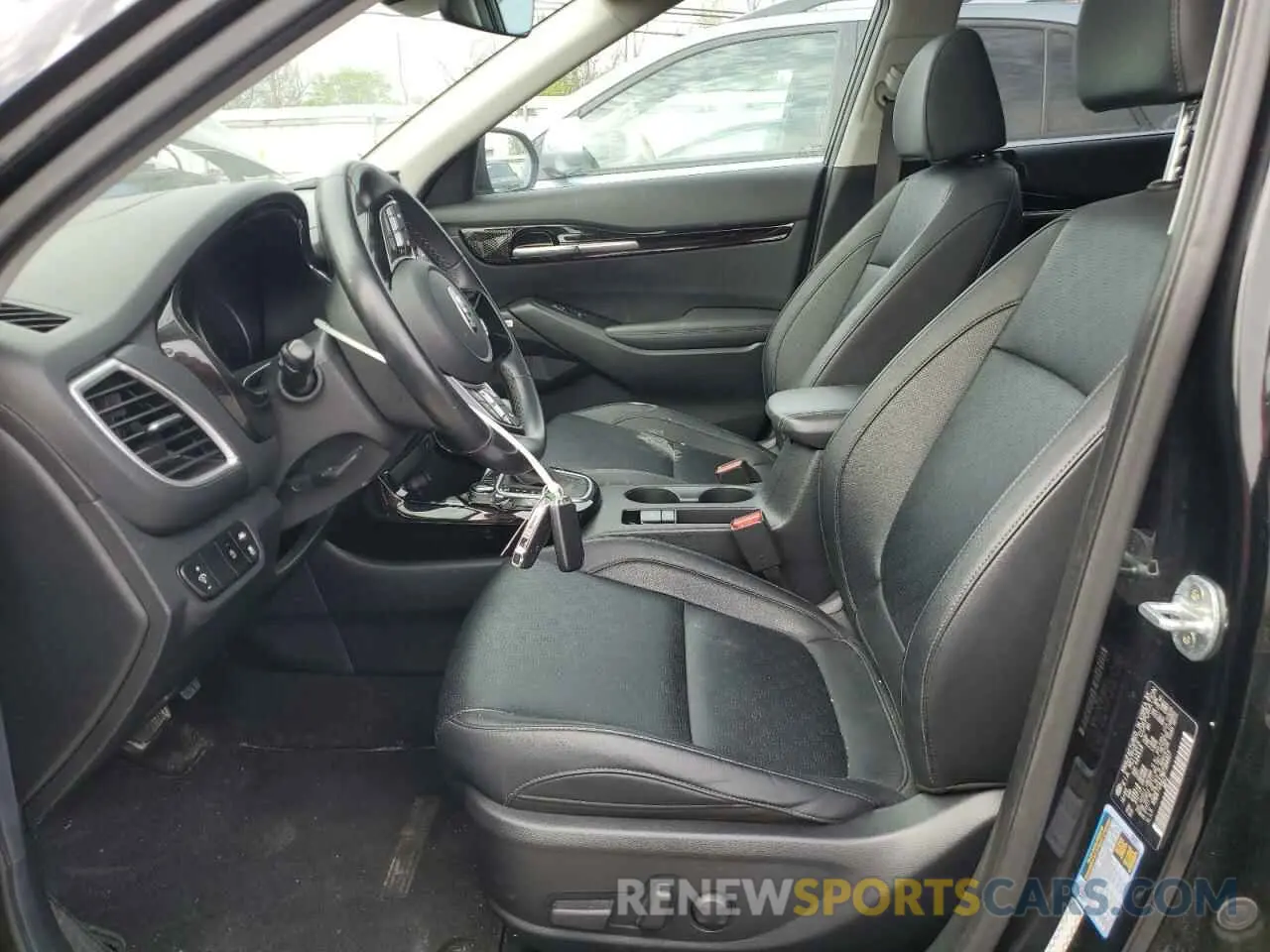 7 Photograph of a damaged car KNDETCA27M7184817 KIA SELTOS 2021