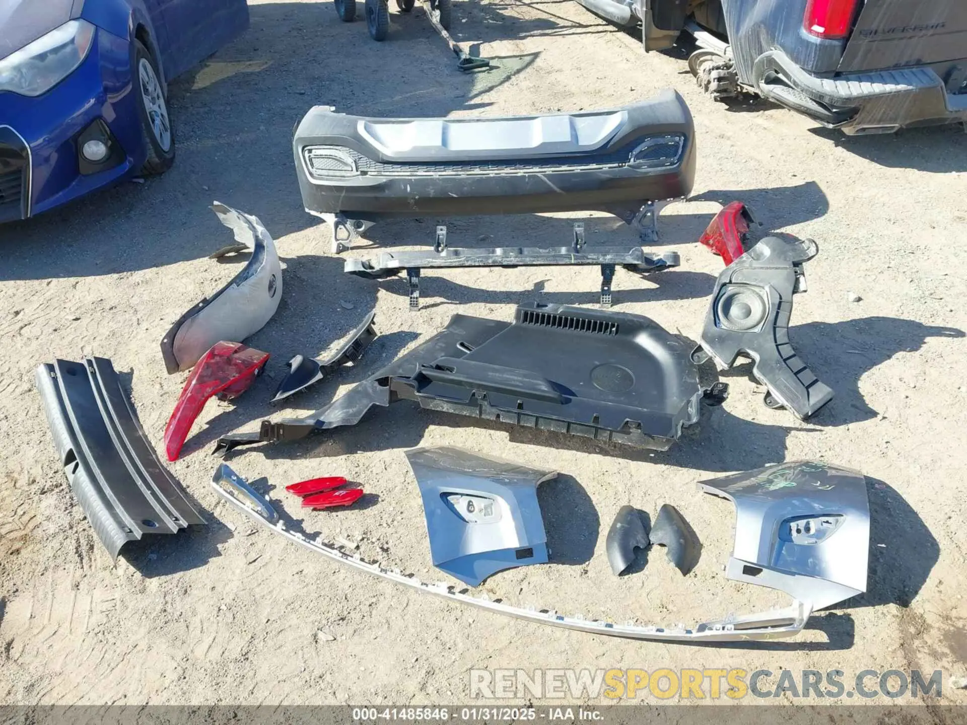18 Photograph of a damaged car KNDETCA27M7186695 KIA SELTOS 2021
