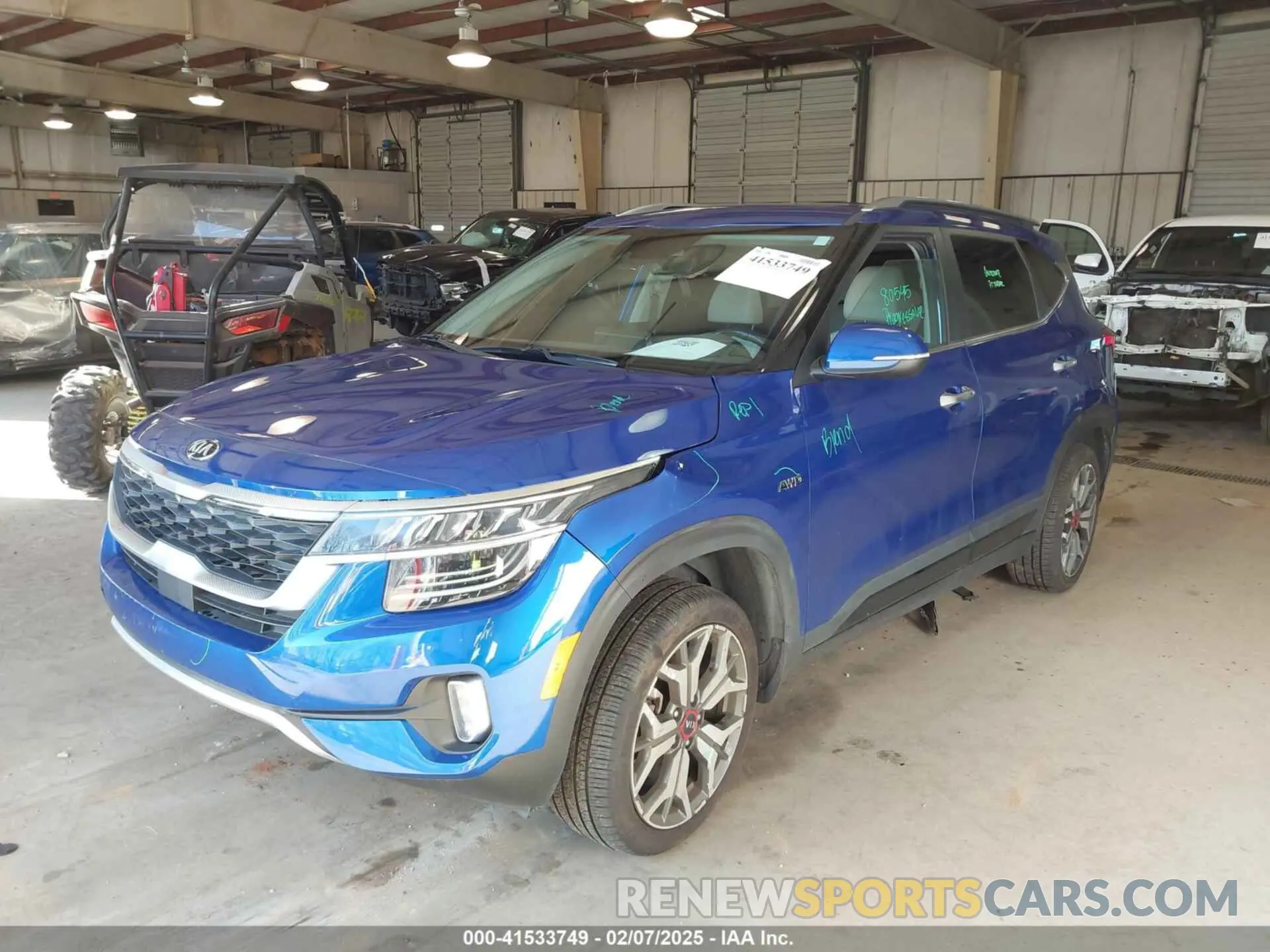 2 Photograph of a damaged car KNDETCA28M7154385 KIA SELTOS 2021