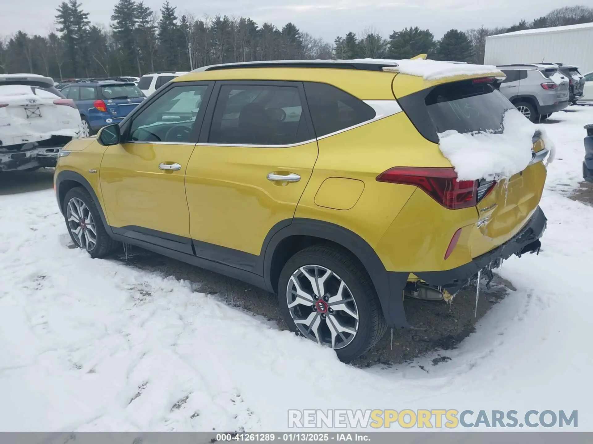 3 Photograph of a damaged car KNDETCA28M7166732 KIA SELTOS 2021