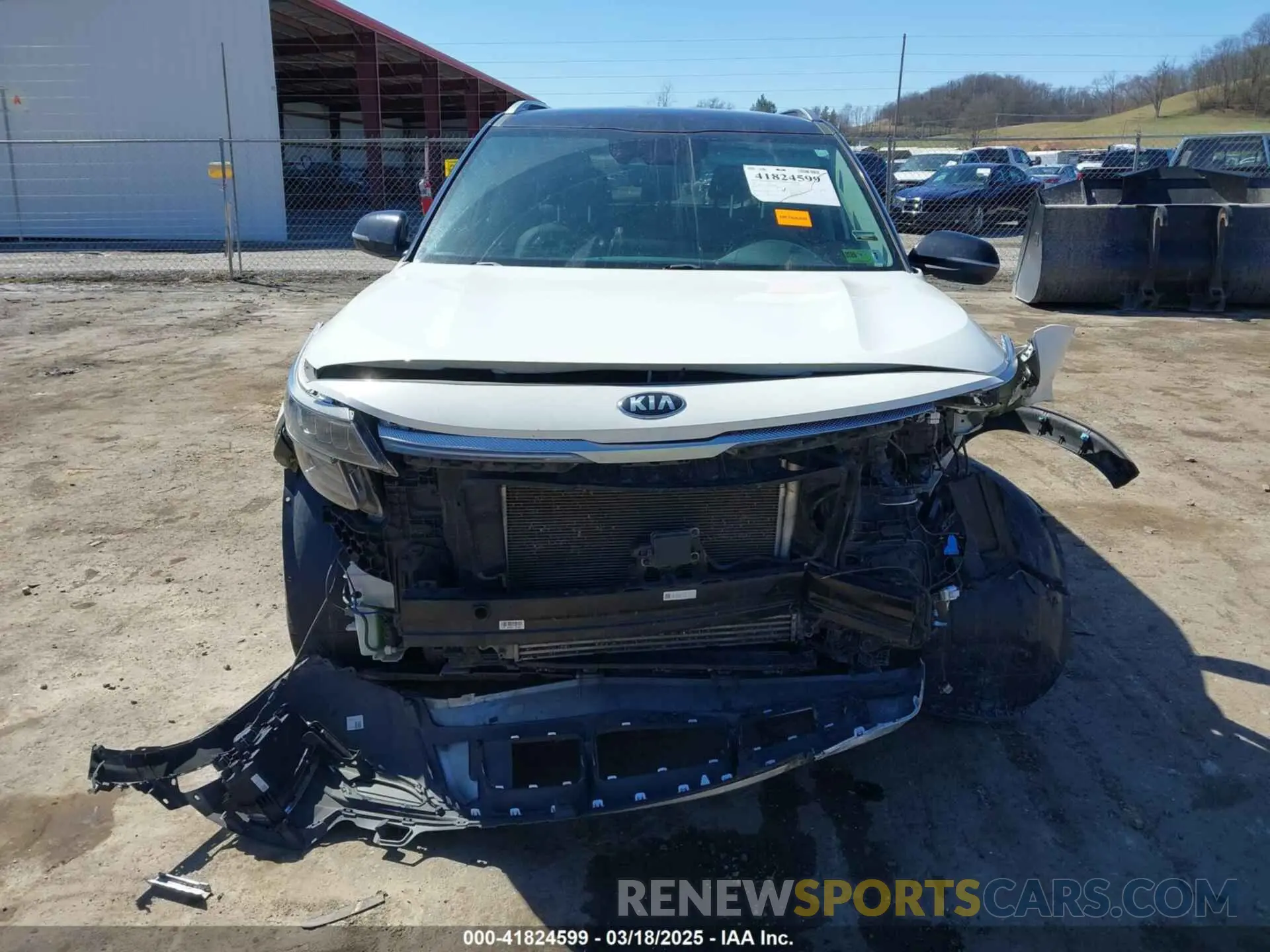 13 Photograph of a damaged car KNDETCA28M7206615 KIA SELTOS 2021