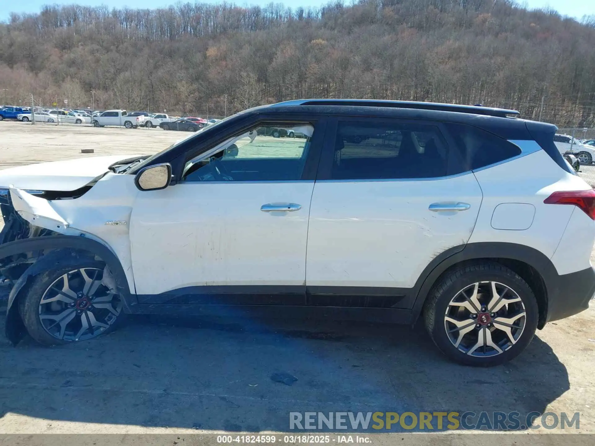 15 Photograph of a damaged car KNDETCA28M7206615 KIA SELTOS 2021