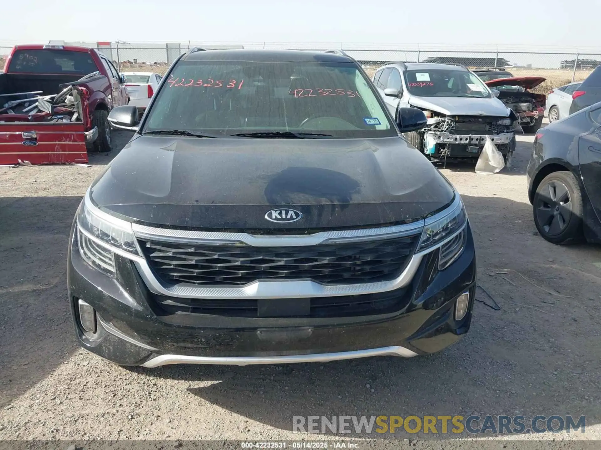 12 Photograph of a damaged car KNDETCA2XM7204218 KIA SELTOS 2021