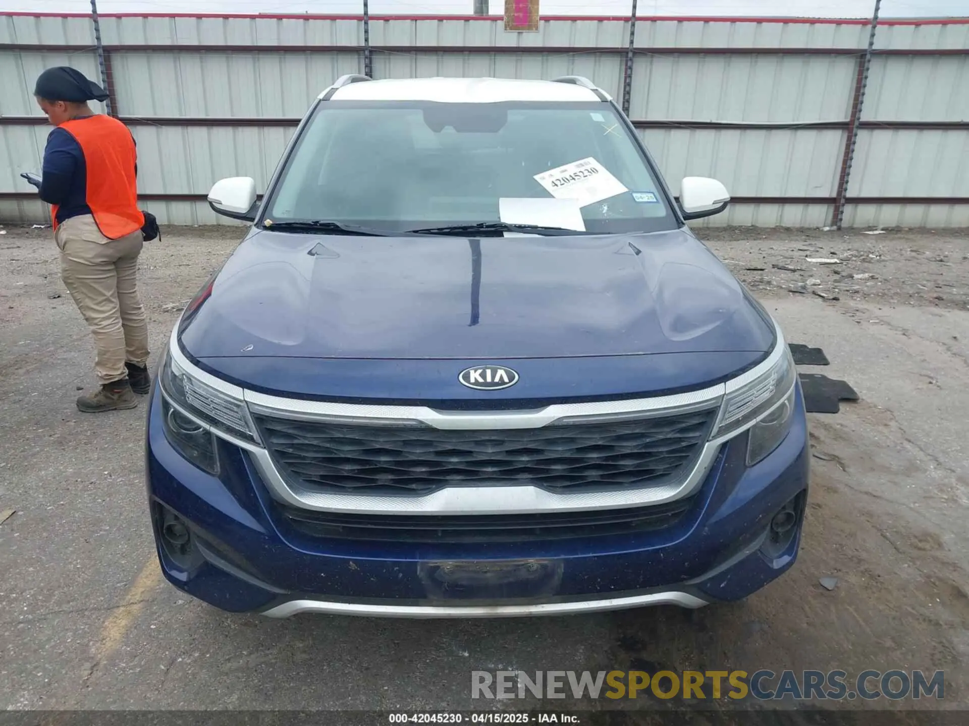 12 Photograph of a damaged car KNDEU2AA0M7058653 KIA SELTOS 2021