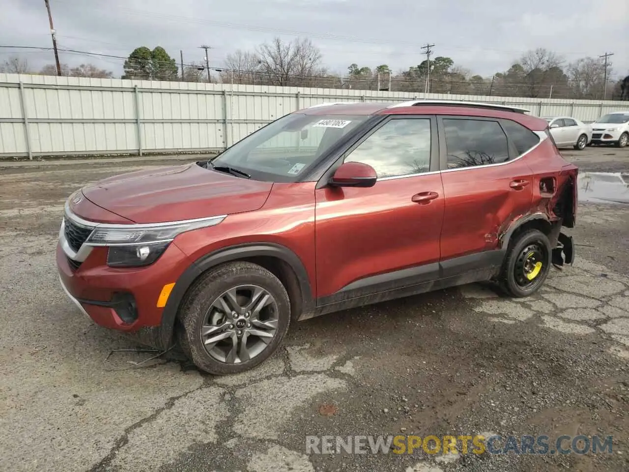 1 Photograph of a damaged car KNDEU2AA2M7044950 KIA SELTOS 2021