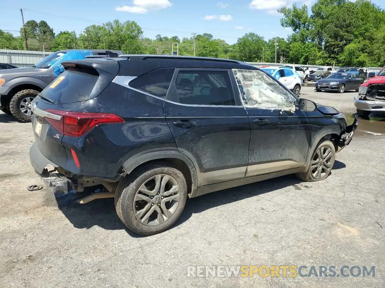 3 Photograph of a damaged car KNDEU2AA2M7095039 KIA SELTOS 2021