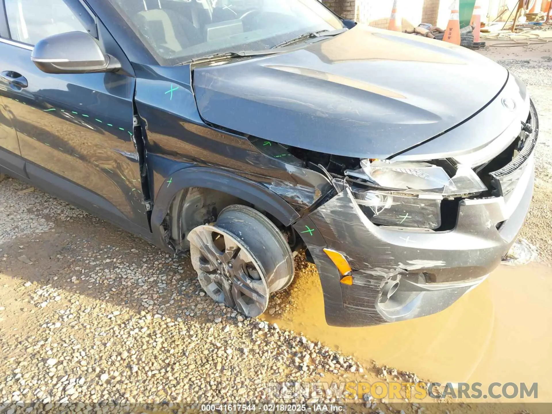 6 Photograph of a damaged car KNDEU2AA2M7103057 KIA SELTOS 2021