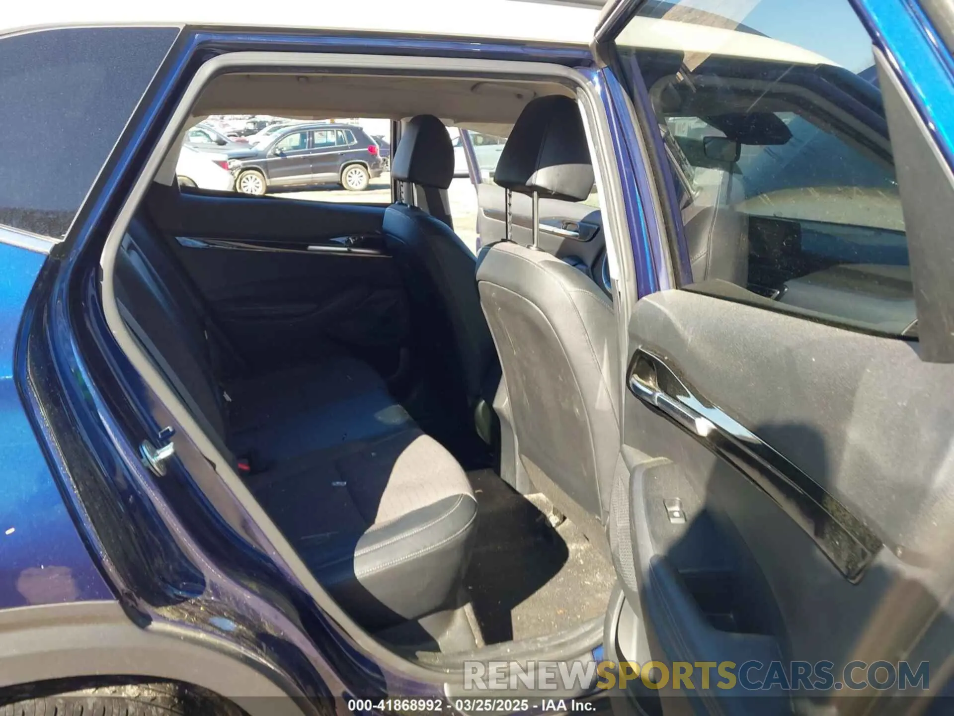 8 Photograph of a damaged car KNDEU2AA2M7121560 KIA SELTOS 2021