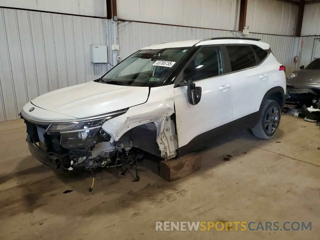 1 Photograph of a damaged car KNDEU2AA2M7175621 KIA SELTOS 2021