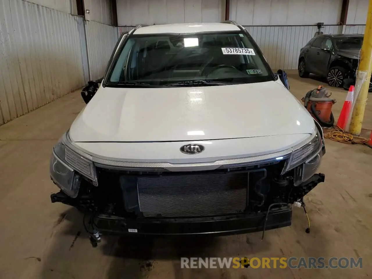 5 Photograph of a damaged car KNDEU2AA2M7175621 KIA SELTOS 2021