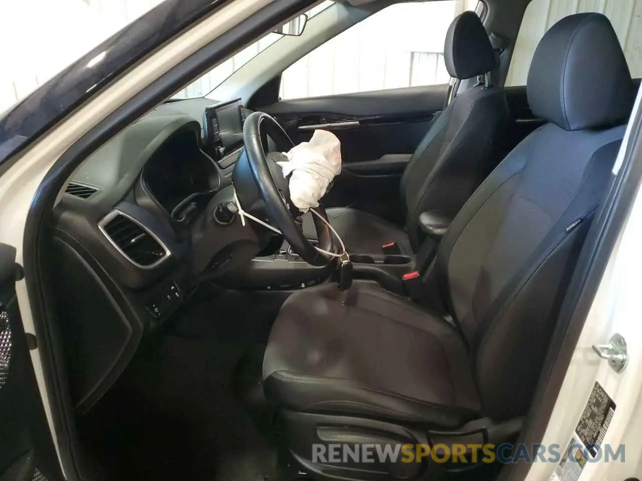 7 Photograph of a damaged car KNDEU2AA2M7175621 KIA SELTOS 2021