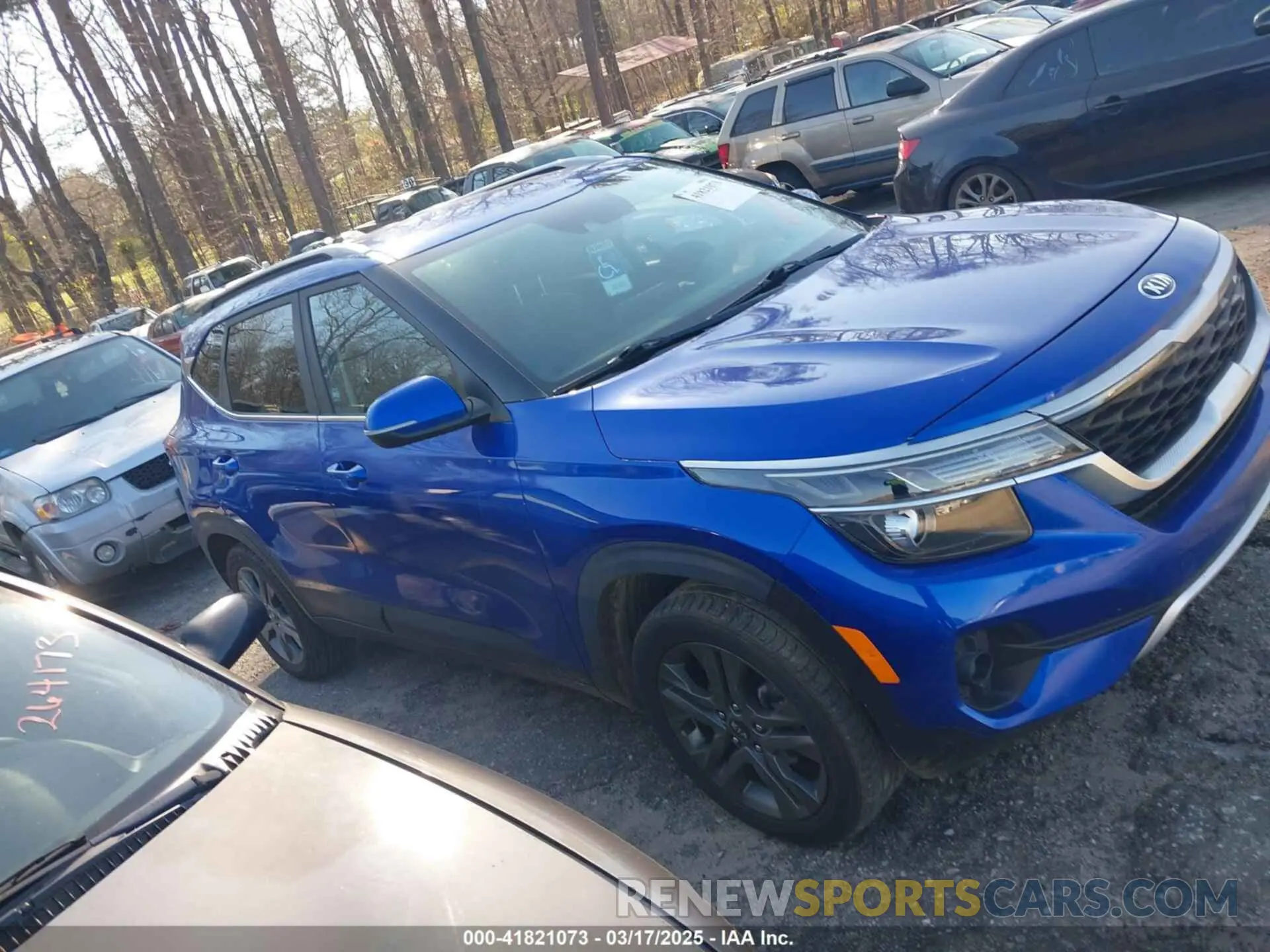 13 Photograph of a damaged car KNDEU2AA3M7084938 KIA SELTOS 2021