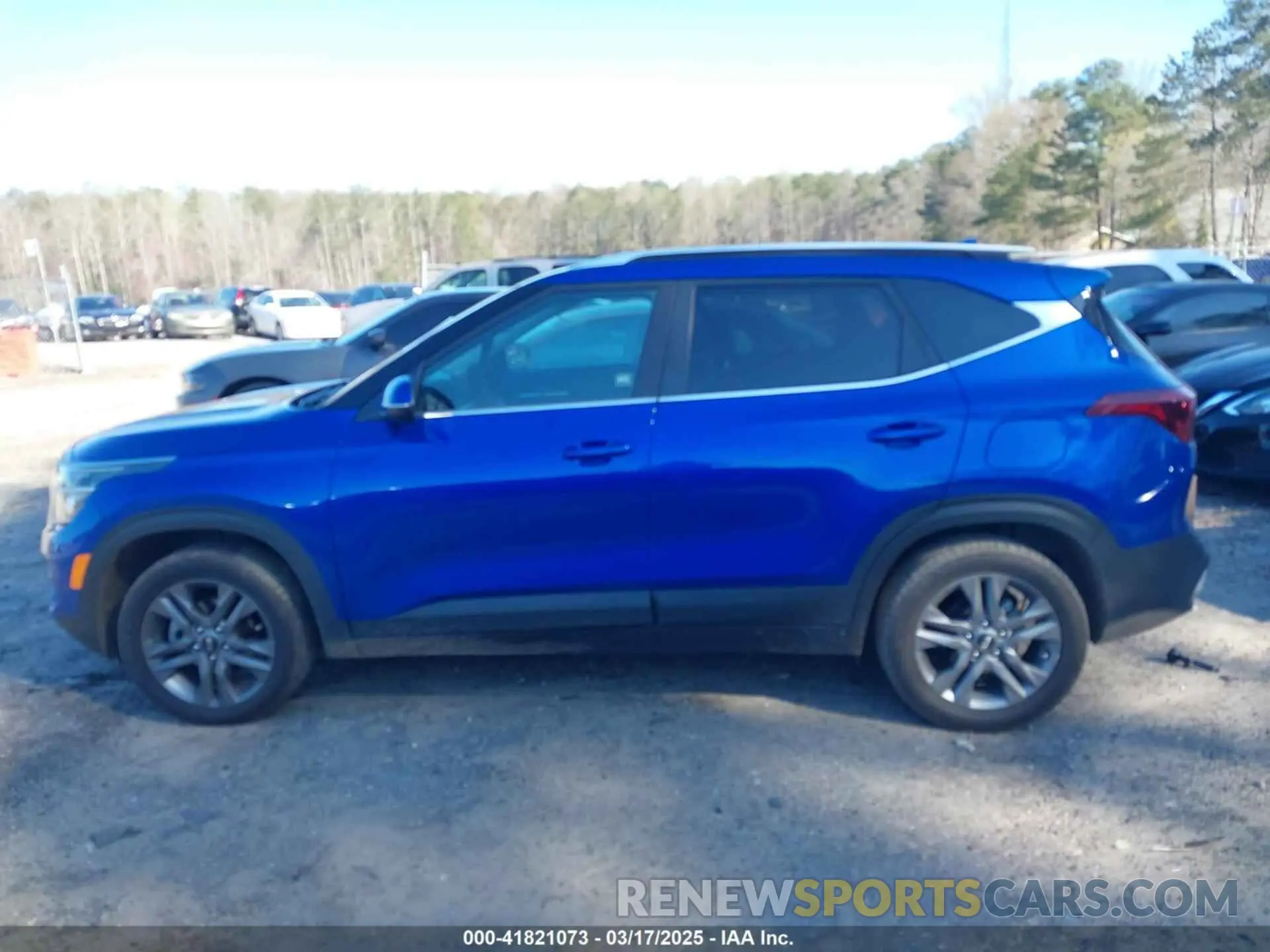 14 Photograph of a damaged car KNDEU2AA3M7084938 KIA SELTOS 2021