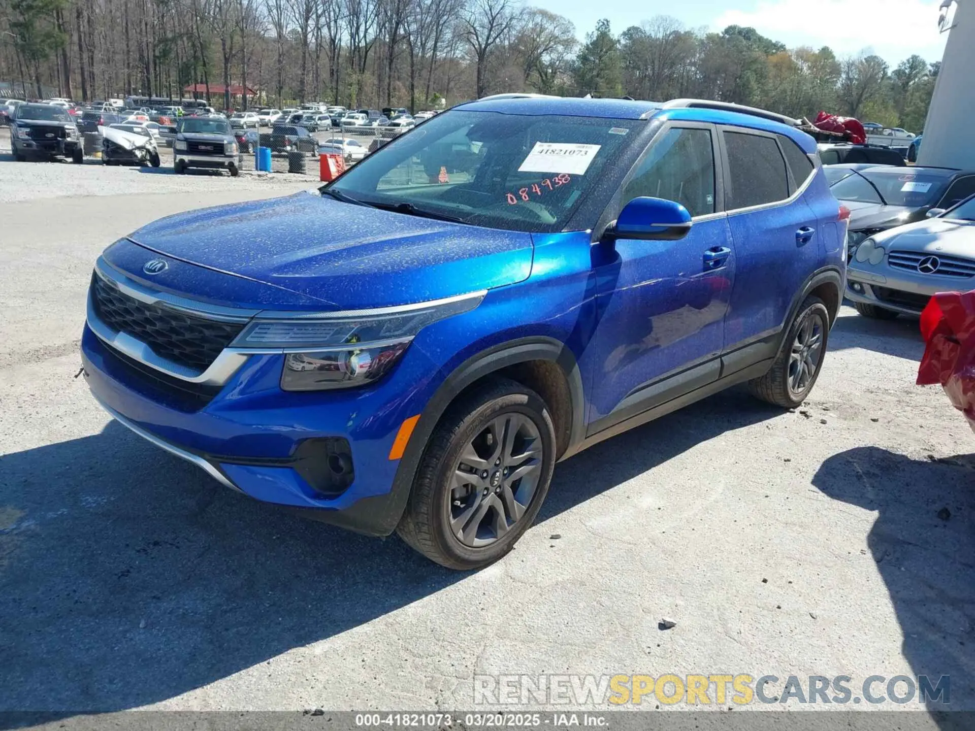 2 Photograph of a damaged car KNDEU2AA3M7084938 KIA SELTOS 2021