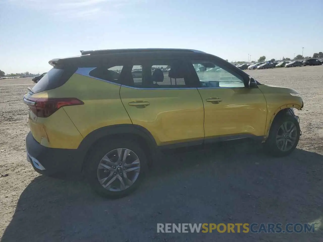 3 Photograph of a damaged car KNDEU2AA3M7125519 KIA SELTOS 2021