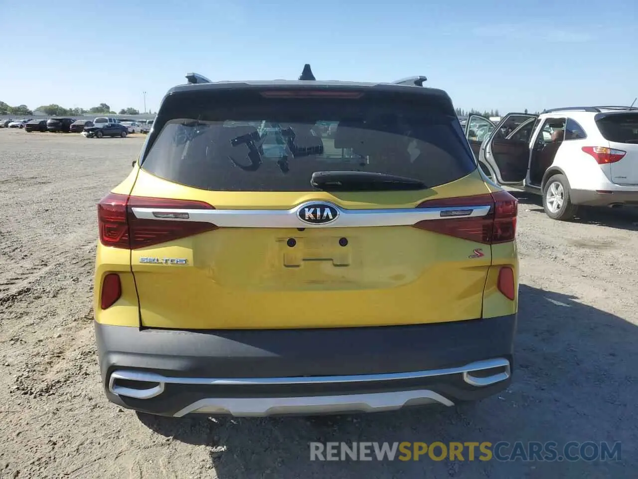 6 Photograph of a damaged car KNDEU2AA3M7125519 KIA SELTOS 2021