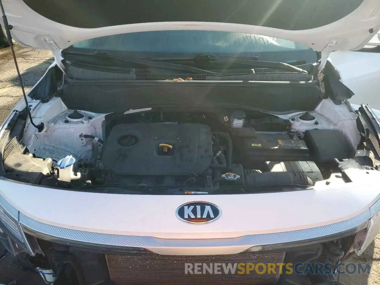 12 Photograph of a damaged car KNDEU2AA3M7221716 KIA SELTOS 2021