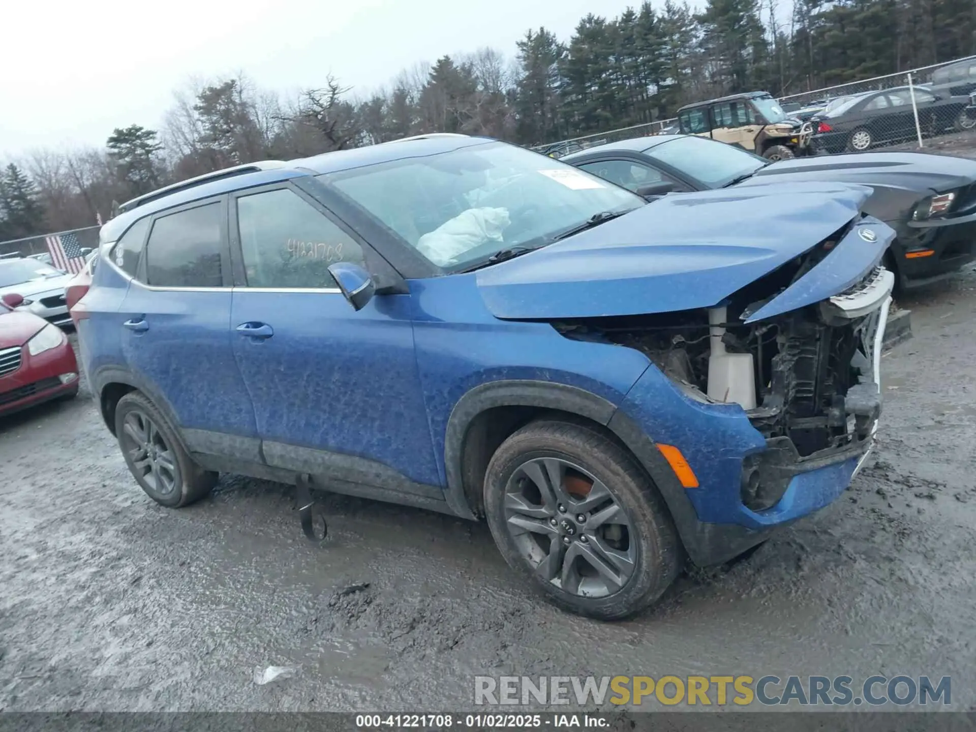 13 Photograph of a damaged car KNDEU2AA5M7045302 KIA SELTOS 2021