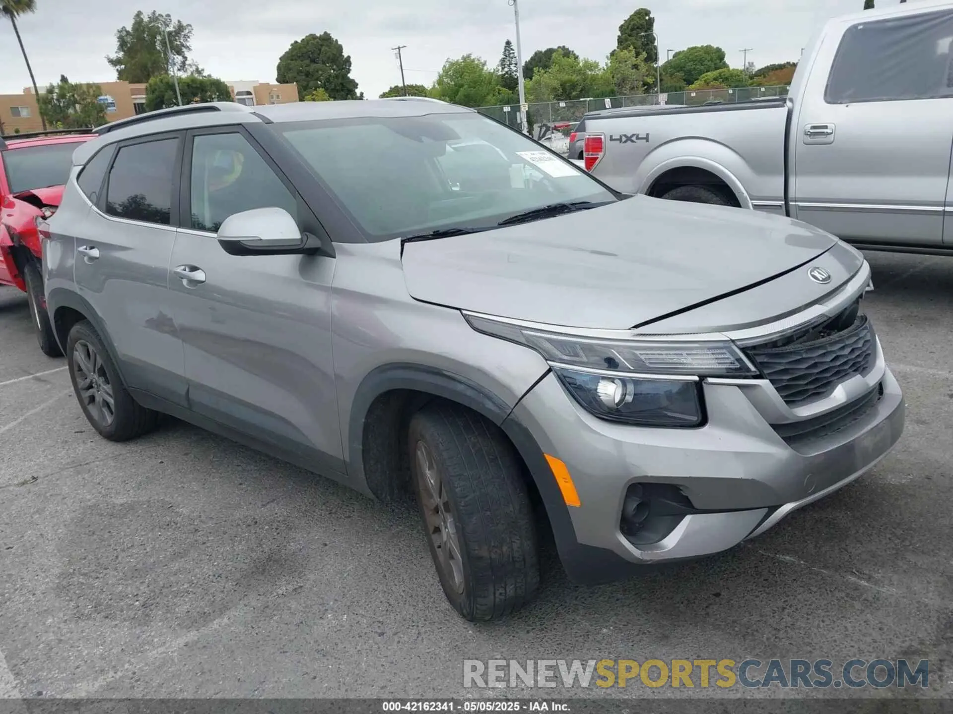 1 Photograph of a damaged car KNDEU2AA5M7218624 KIA SELTOS 2021