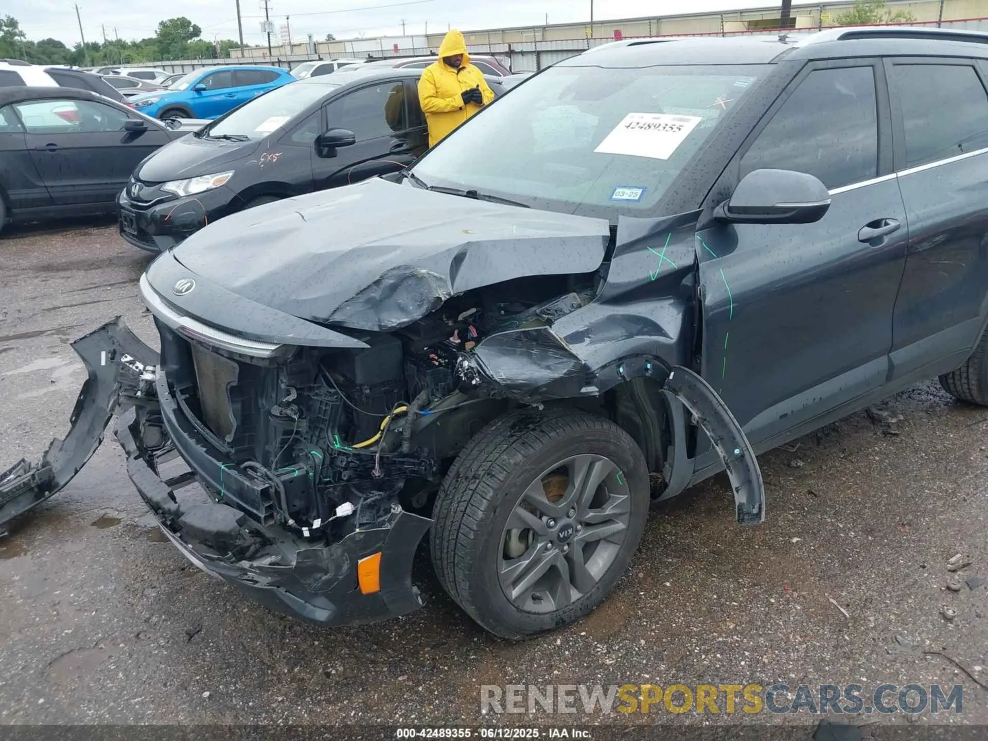 6 Photograph of a damaged car KNDEU2AA6M7060066 KIA SELTOS 2021