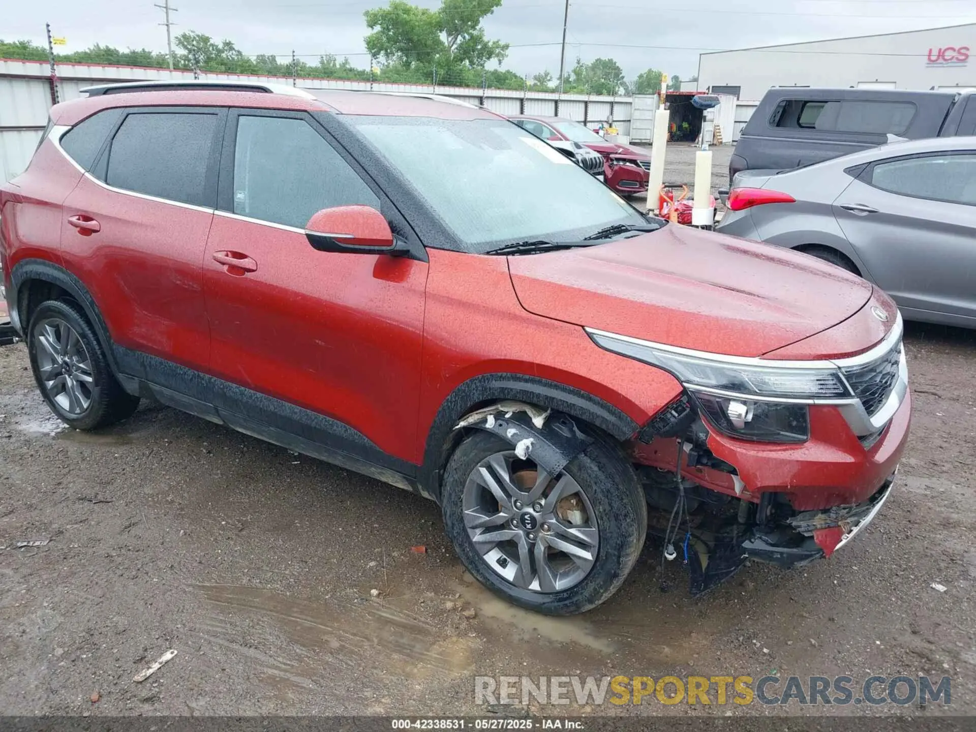 1 Photograph of a damaged car KNDEU2AA7M7192060 KIA SELTOS 2021