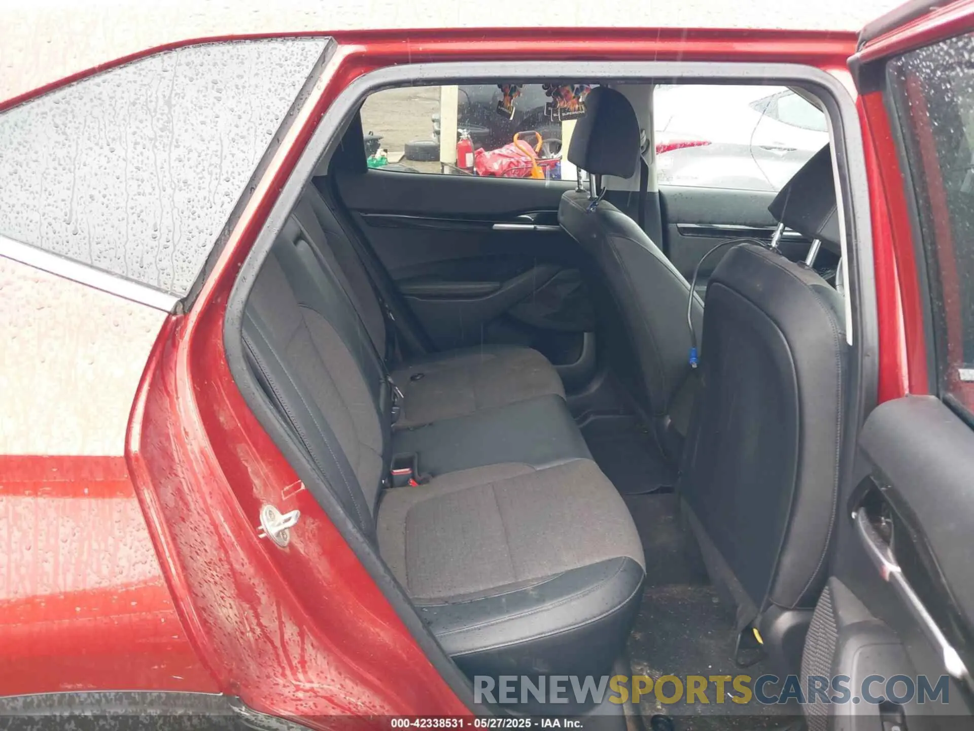 8 Photograph of a damaged car KNDEU2AA7M7192060 KIA SELTOS 2021