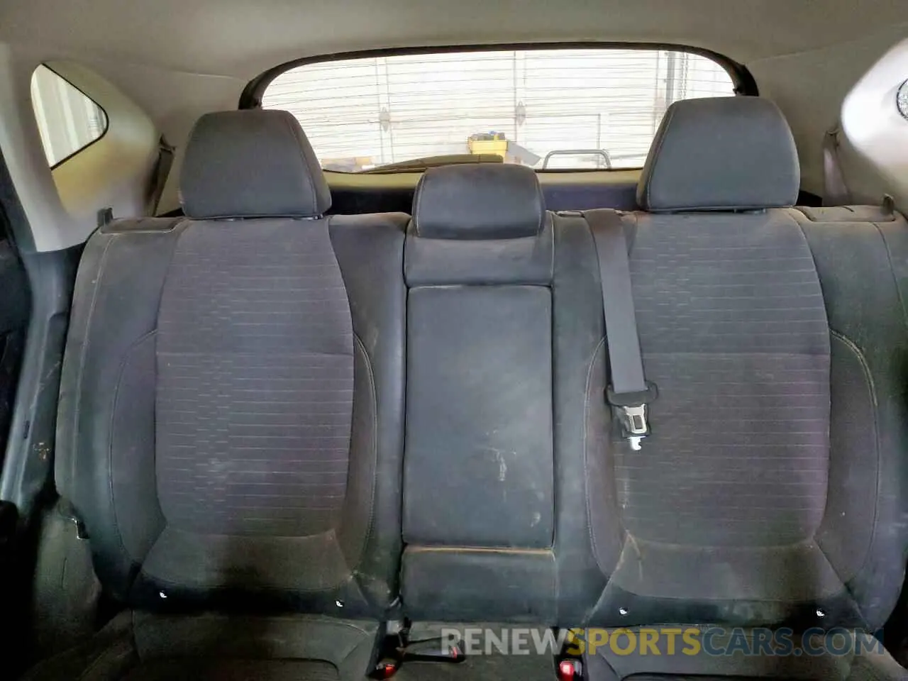 10 Photograph of a damaged car KNDEU2AA7M7227096 KIA SELTOS 2021