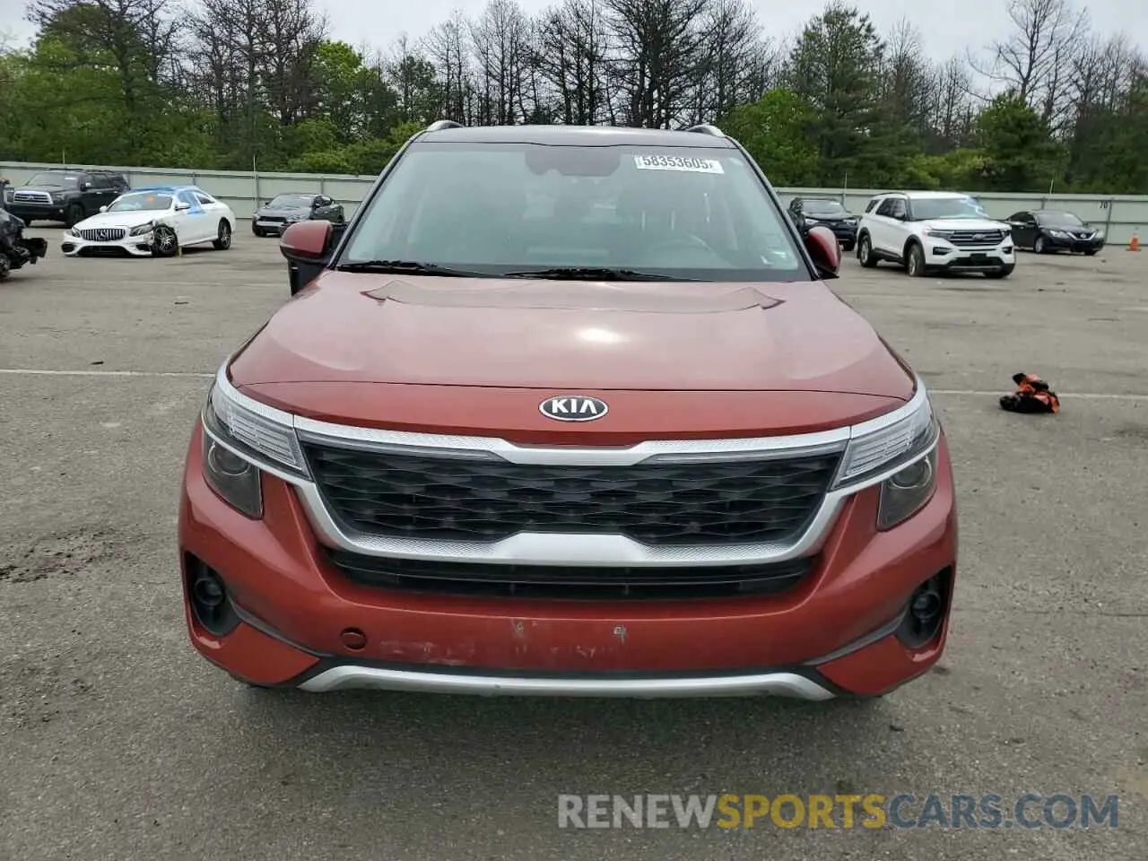 5 Photograph of a damaged car KNDEU2AA8M7115682 KIA SELTOS 2021