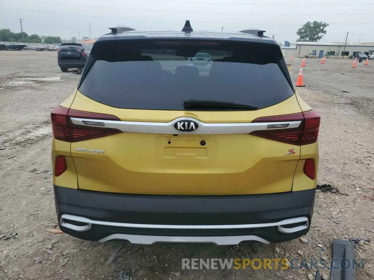 6 Photograph of a damaged car KNDEU2AA8M7151033 KIA SELTOS 2021