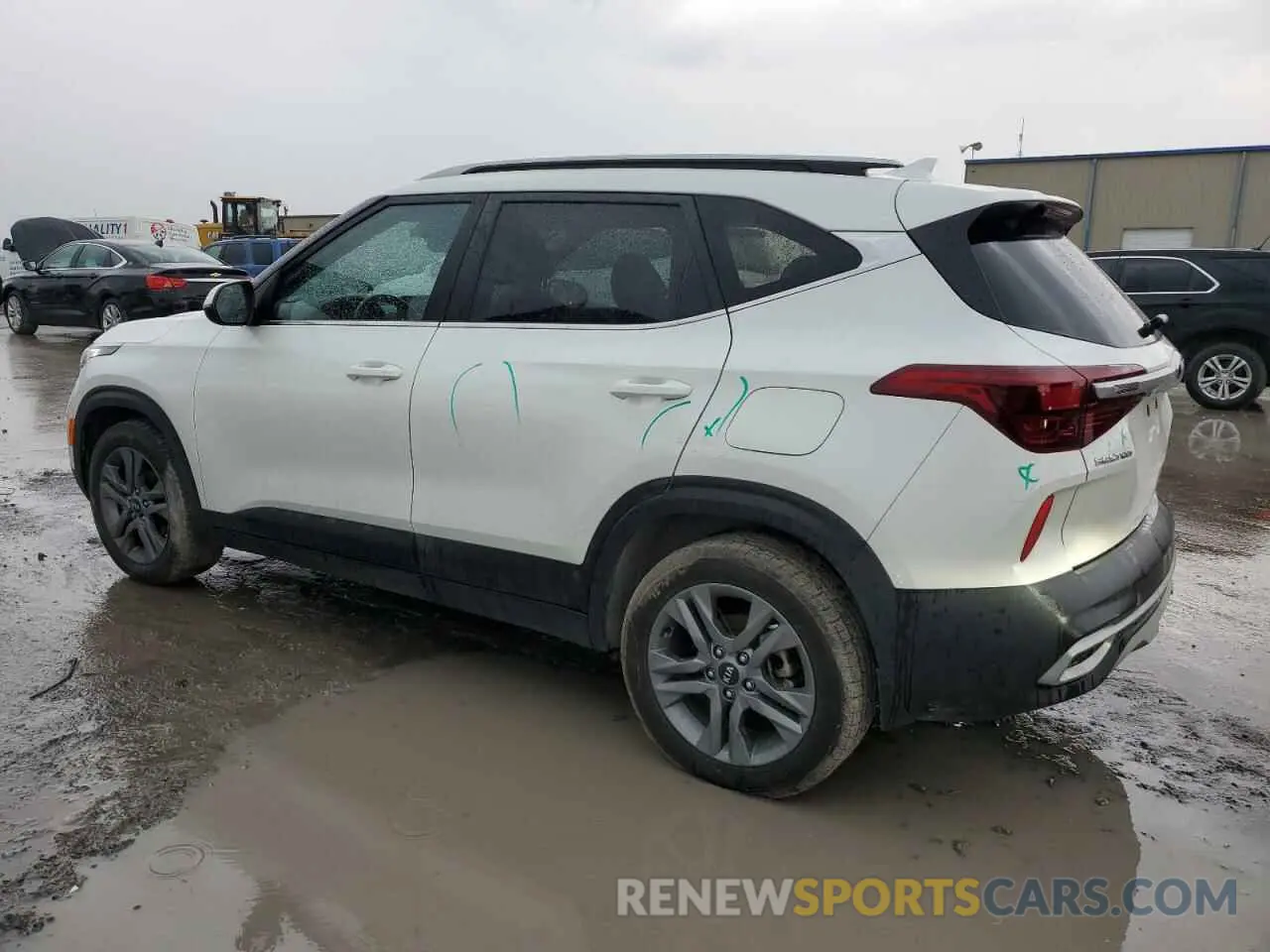 2 Photograph of a damaged car KNDEU2AA8M7189832 KIA SELTOS 2021