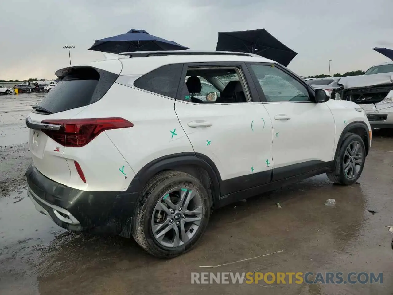 3 Photograph of a damaged car KNDEU2AA8M7189832 KIA SELTOS 2021