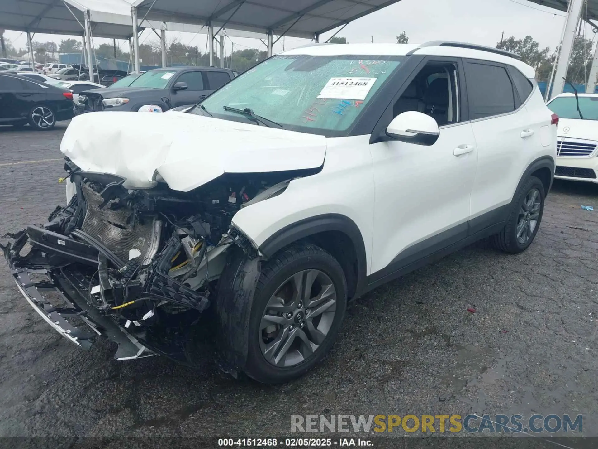 2 Photograph of a damaged car KNDEU2AAXM7058210 KIA SELTOS 2021