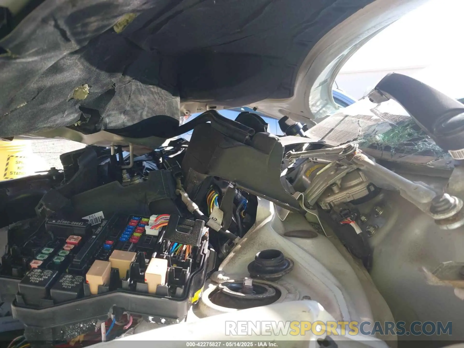 10 Photograph of a damaged car KNDEUCA20M7156399 KIA SELTOS 2021