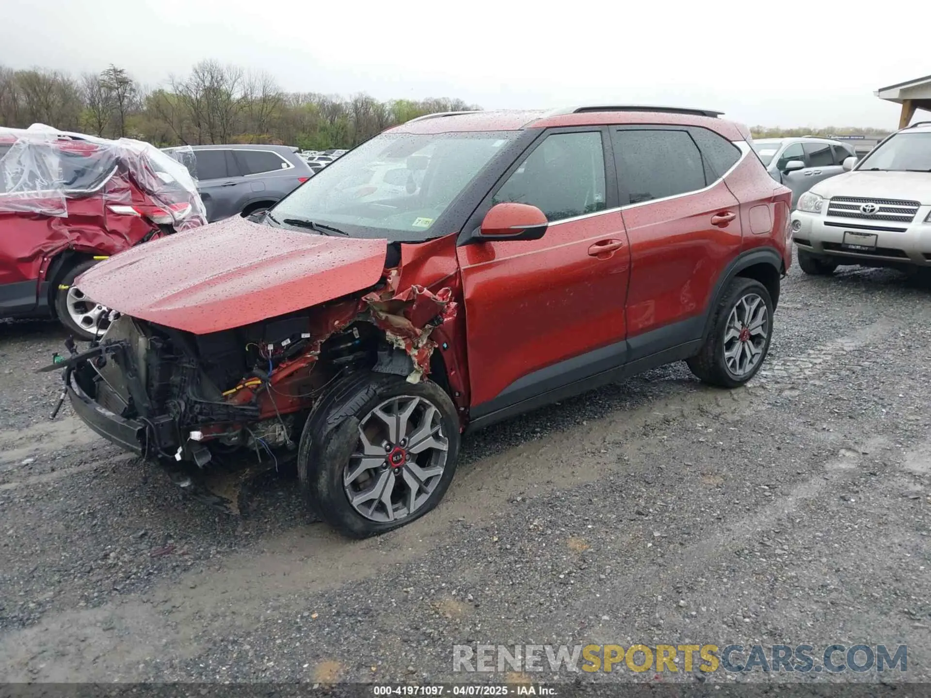 2 Photograph of a damaged car KNDEUCA27M7141978 KIA SELTOS 2021