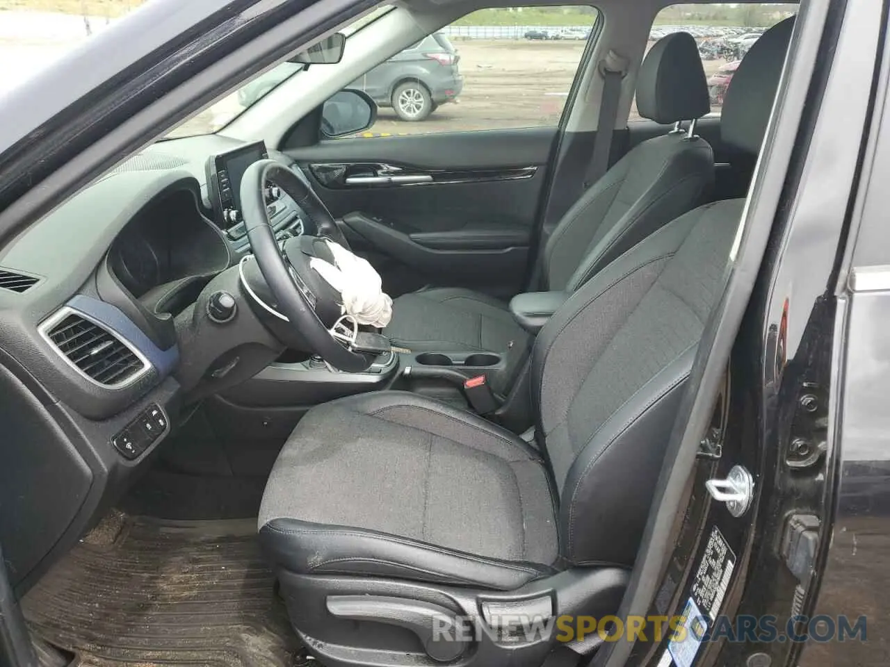 7 Photograph of a damaged car KNDEUCA27M7160000 KIA SELTOS 2021