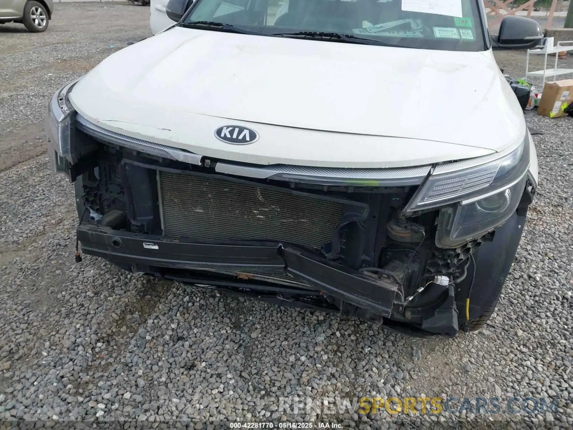 6 Photograph of a damaged car KNDEUCAA0M7041549 KIA SELTOS 2021