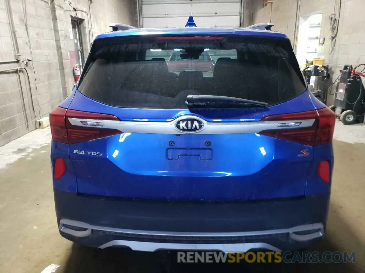 6 Photograph of a damaged car KNDEUCAA0M7110952 KIA SELTOS 2021