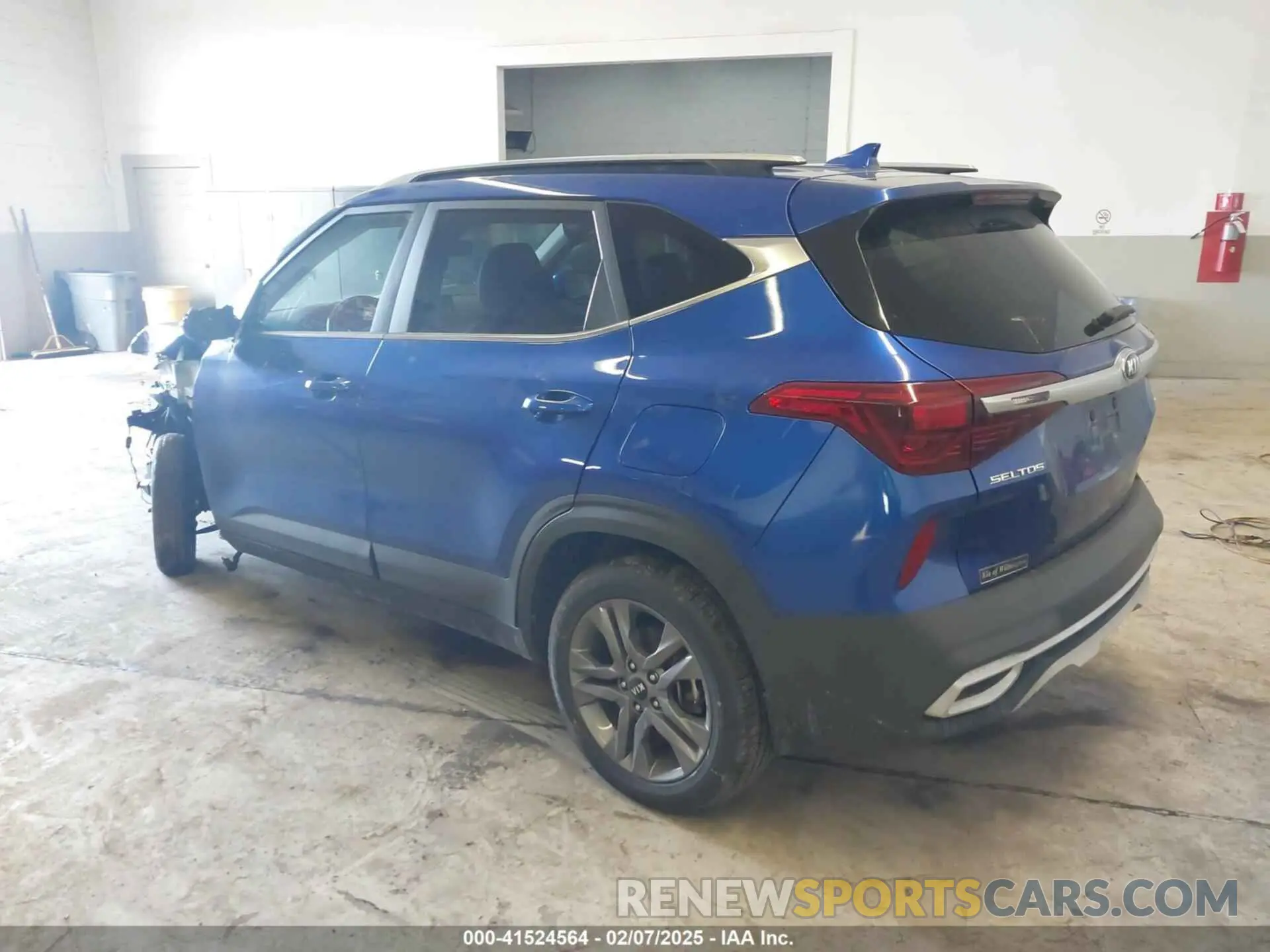 3 Photograph of a damaged car KNDEUCAA0M7135494 KIA SELTOS 2021