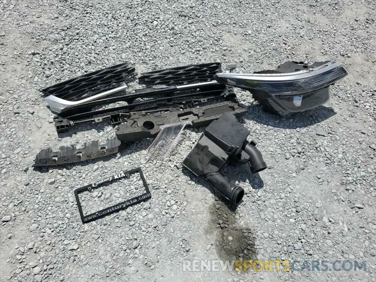 13 Photograph of a damaged car KNDEUCAA0M7223090 KIA SELTOS 2021