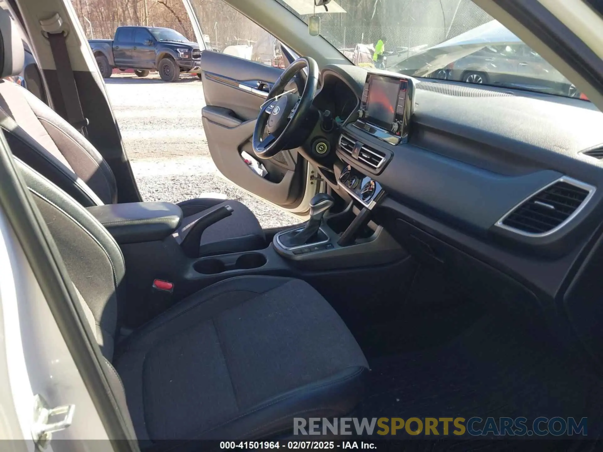 5 Photograph of a damaged car KNDEUCAA2M7041116 KIA SELTOS 2021