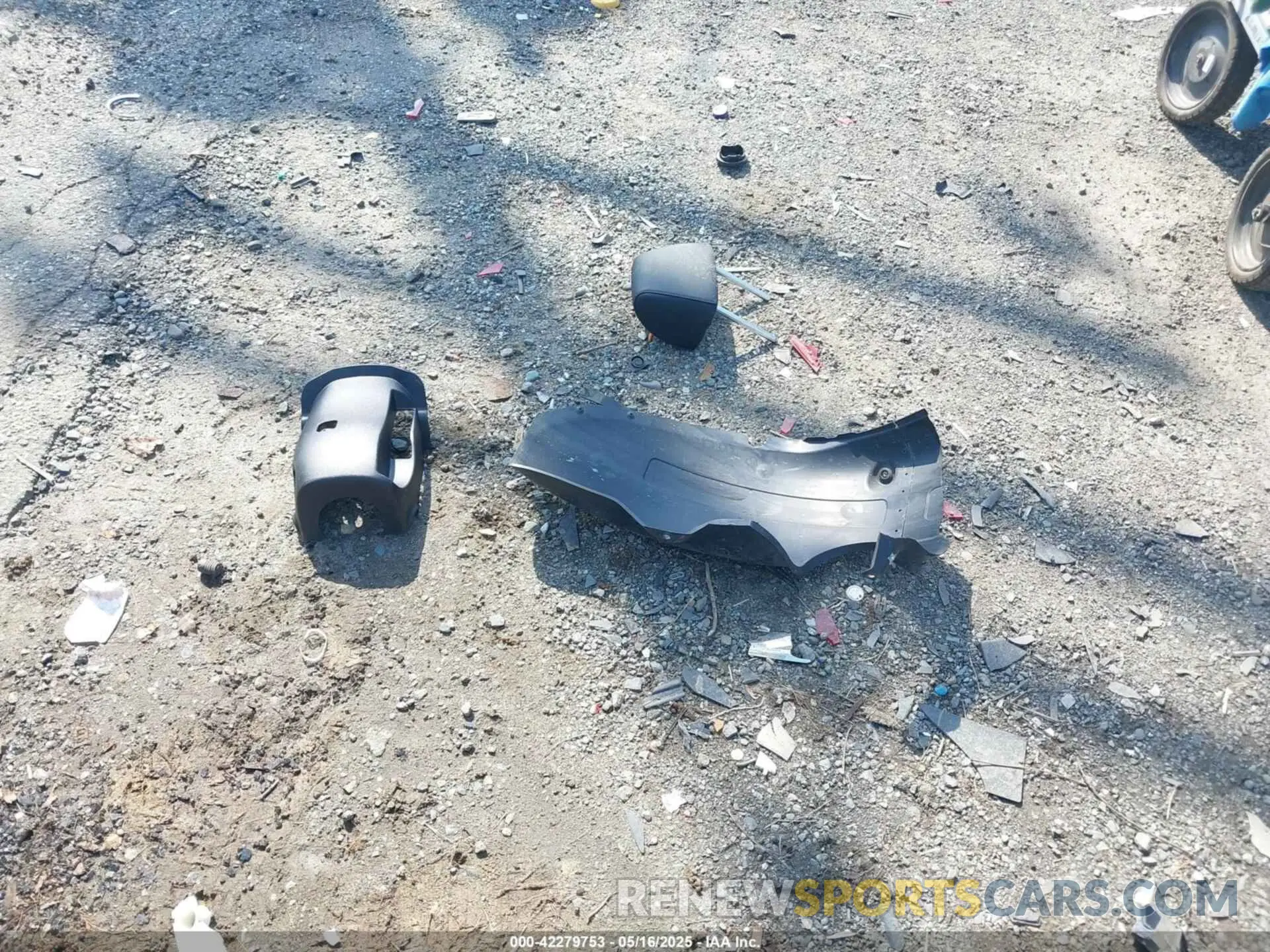 12 Photograph of a damaged car KNDEUCAA2M7149395 KIA SELTOS 2021