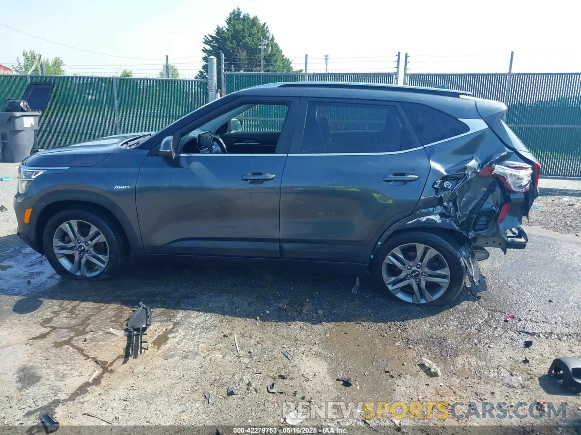 15 Photograph of a damaged car KNDEUCAA2M7149395 KIA SELTOS 2021