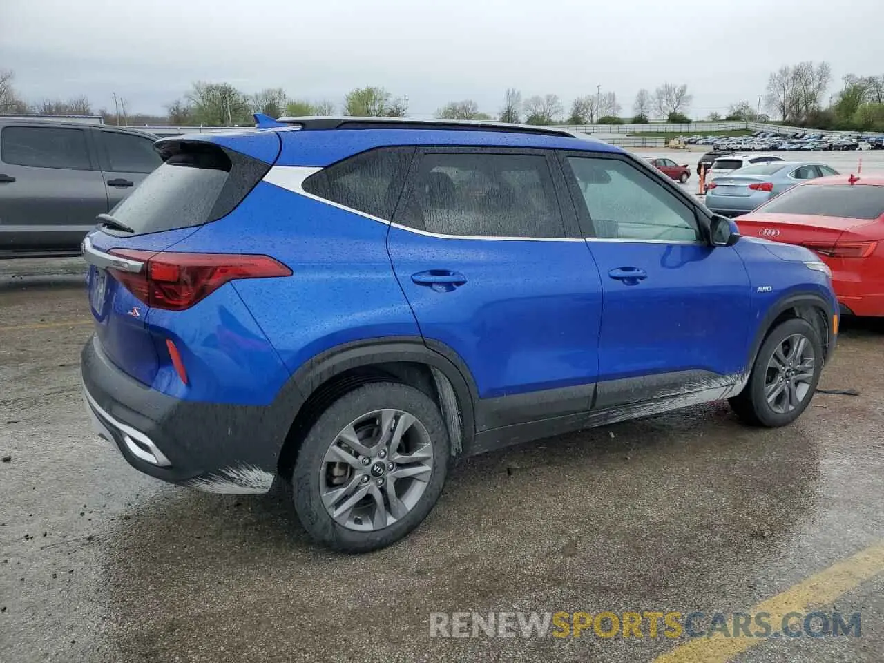 3 Photograph of a damaged car KNDEUCAA2M7155729 KIA SELTOS 2021